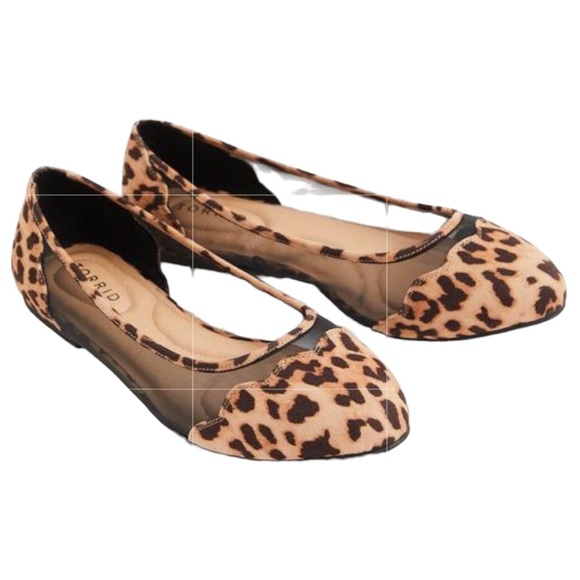 TORRID Mesh Scalloped leopard Flat 9 WW) - Picture 3 of 11